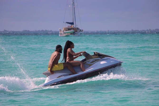 Jet Ski Rental in Cancun for 2 People - Riding the lagoon or the open water