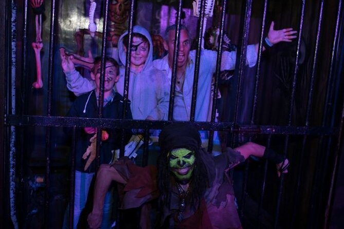 Jolly Roger Pirate Show and Dinner in Cancun - A good children’s feature, with no pressure to participate