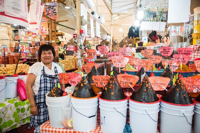 Journey Through La Merced - The Final Hour in Centro Histórico