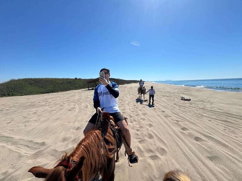Jungle and beach horseback ride + lunch + mezcal - Quick takeaways before you book
