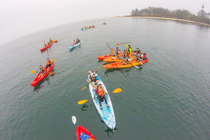 Kayaking on the Island of Sacrifices - Guides, safety, and the feel of the group