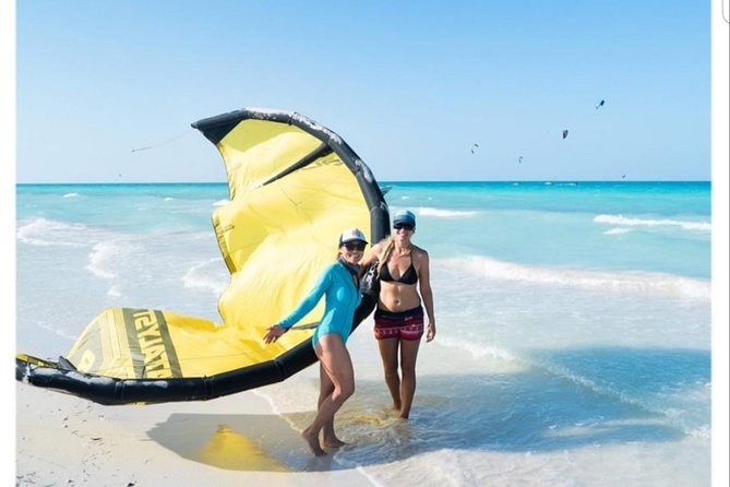 Kitesurfing lessons in Isla Holbox - Equipment, organization, and the island setting