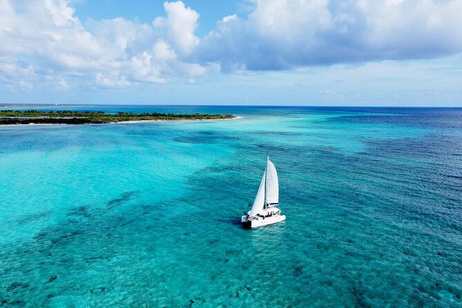 Lagoon 39ft Private Catamaran 5hr - El Cielo Full Experience - Snorkeling, paddleboarding, and floating