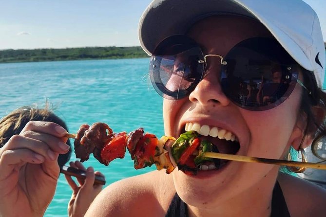 Laguna Grill - Private Boat with on-board BBQ and Drinks Included - Setting out from Casa China Bacalar