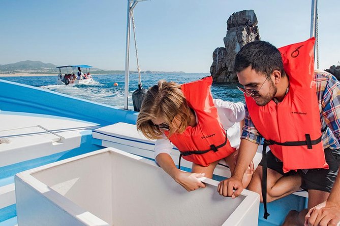 Land’s End Experience – Arch, Beaches & Marine Life - Why Land’s End is Cabo’s essential boat outing