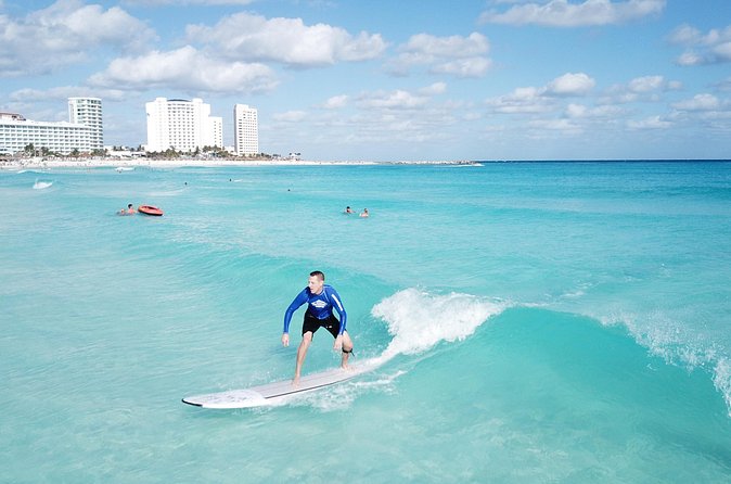 Learn to Surf in 1 Easy Lesson in Cancún - How the timing works at Punta Cancún