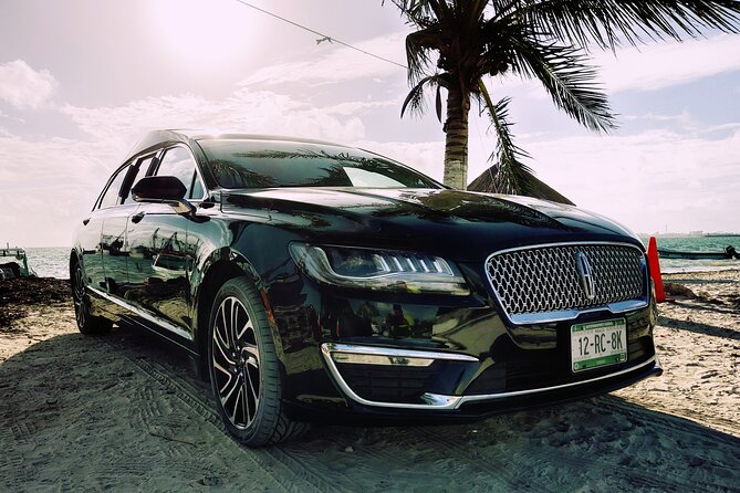 Lincoln Strecth Limousine with Wi Fi on board - From Cancun Airport to Tulum, one private ride