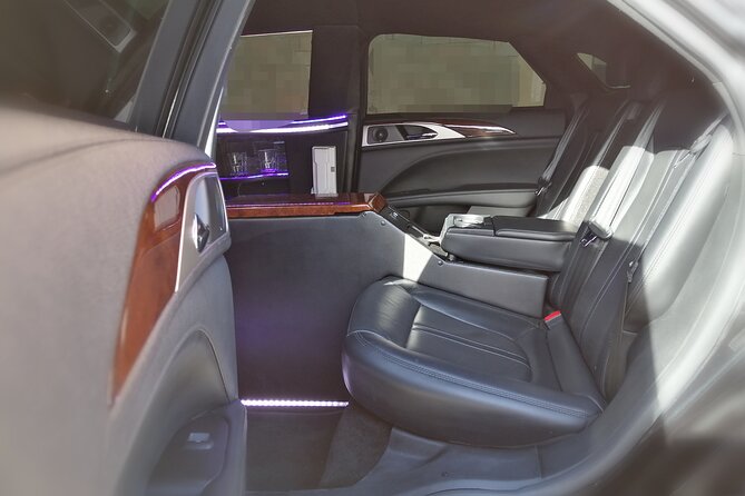 Lincoln Strecth Limousine with Wi Fi on board - Why the Lincoln stretch limousine matters