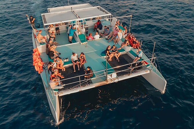 Los Cabos Catamaran Cruise with Open Bar & Light Snack - Key points to know before you book
