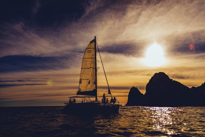 Los Cabos Luxury Sailing Sunset Tour - Cruising the Bay Toward the Pacific