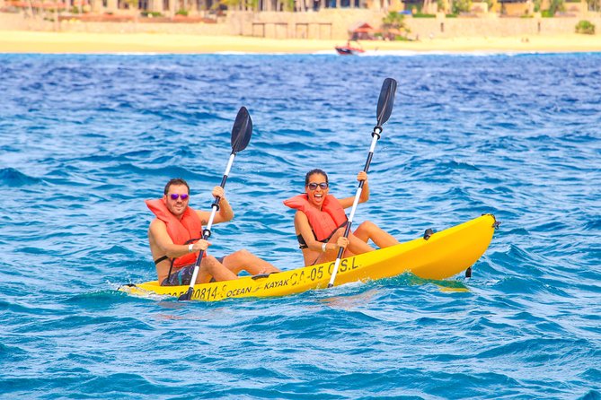 Los Cabos Power snorkel Adventure, Kayaking and Stand-Up Paddle - A three-hour water outing with more than one trick
