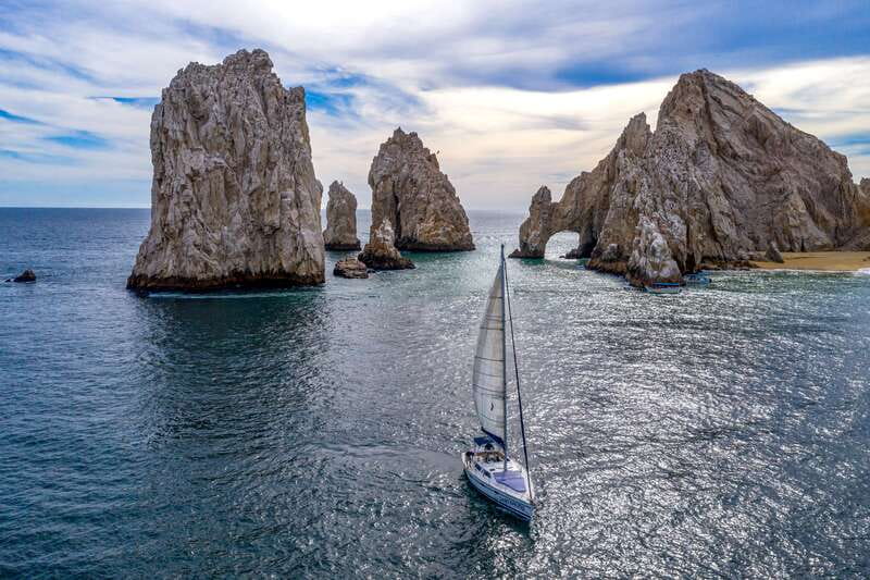 Los Cabos: Shared Sunset Sailing Cruise - Small groups make the boat feel personal