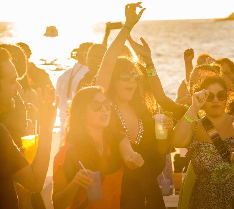 Los Cabos: Sunset Fajitas Dinner Cruise on Cabo Escape - What the $99 price really includes