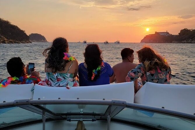 Los Cabos Yacht Adventure - Arch, Snorkel, Lunch, Drinks 1-18ppl - Why this yacht trip works for small private groups
