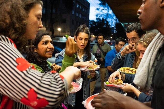 Lucha Libre Tacos & Masks 4 hrs Exploring Cdmx - Learning the rules before Arena México