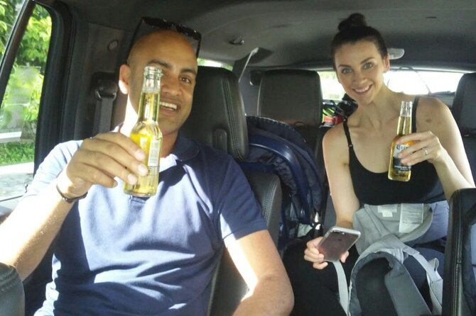 Luxury SUV arrivals from Cancun Airport one way - Finding the Right Person at Cancun Airport