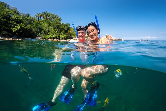 Luxury Yacht & Snorkel with All inclusive Open bar and lunch - Sailing south across the Bay of Banderas