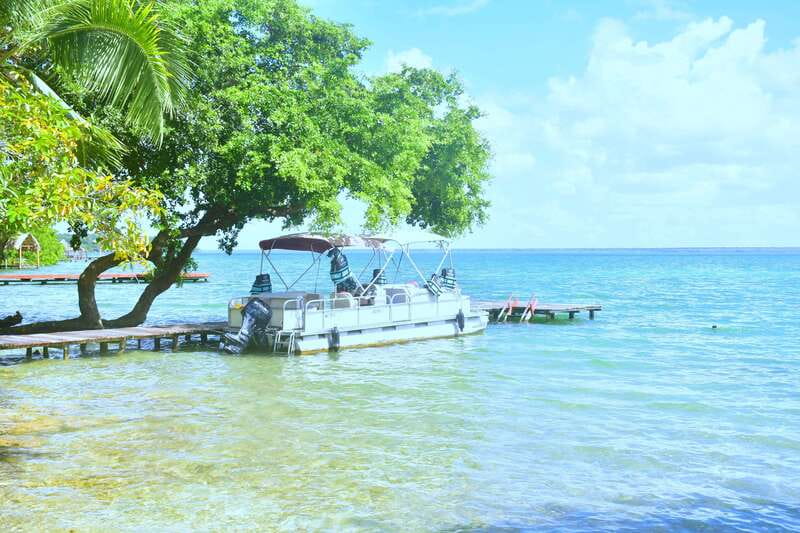 Mahahual: Chacchoben Mayan Ruins and Seven Color Lagoon Trip - Two very different stops in one Costa Maya day