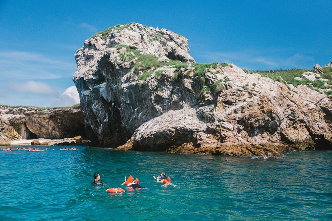 Marietas Islands snorkeling & Hidden beach (w/ restrictions) - Lunch on a small boat