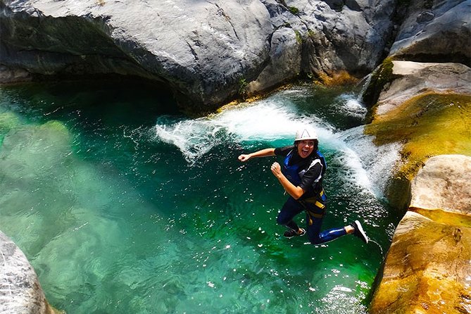 Matacanes : Canyoning + Hiking + Water Jumps + Rappel + Caves - Rivers, rapids, and the first real test