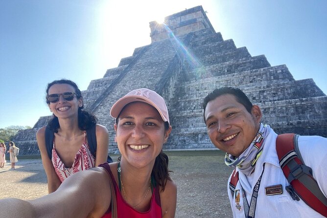 Mayan Experience in Chichen Itza - War and sacrifice in the stone carvings