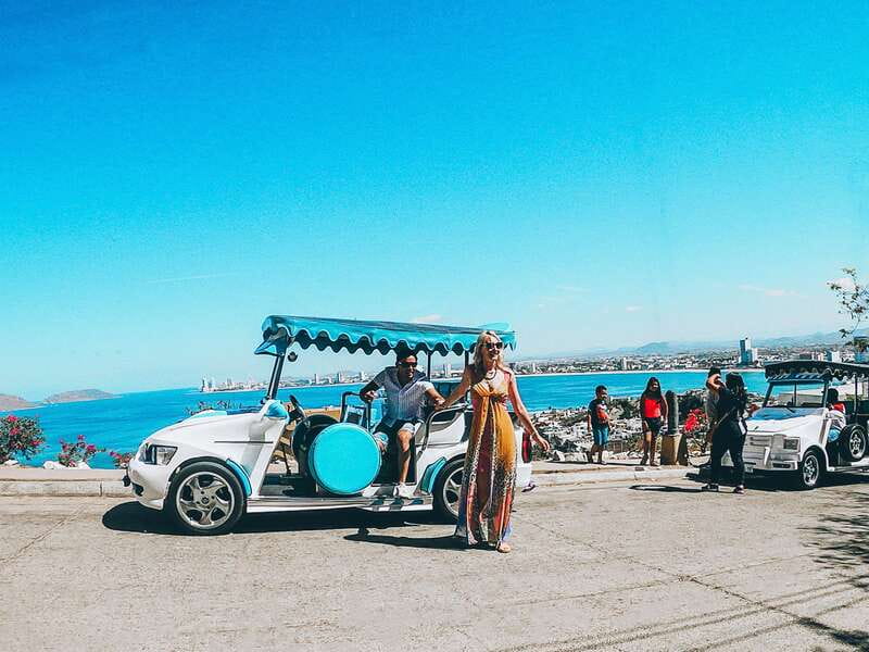 Mazatlan: City Tour in a Traditional "Pulmonia" Open-Air Car - Mazatlan’s old center, one stop at a time