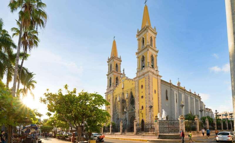Mazatlan: Old Town Sightseeing and Golden Zone - Why this four-hour route works for a first look
