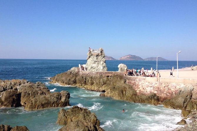 Mazatlan Sightseeing and Shopping Tour - The lookout hill and Mazatlán’s lighthouse view