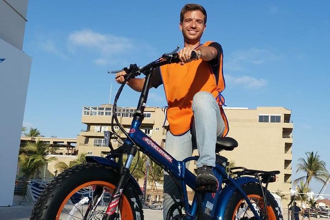 Mazatlan Smart Bike Tour - Punta de Clavadistas and the 45-foot plunge