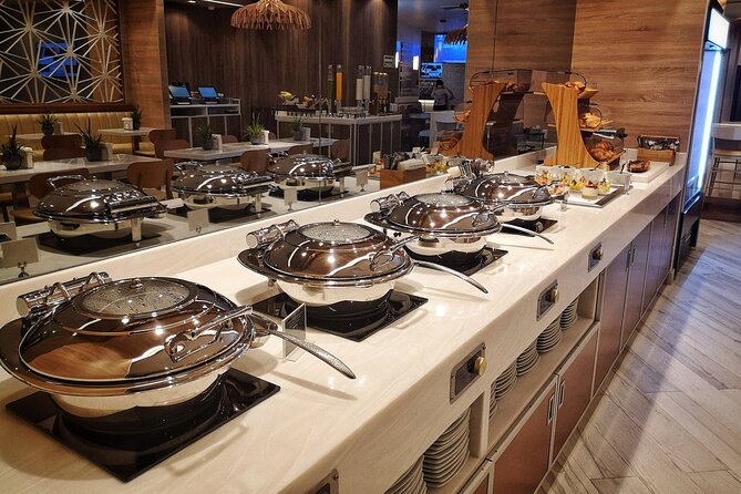 Mera VIP Lounge at Cancun International Airport - Booking, cancellation, and timing tips