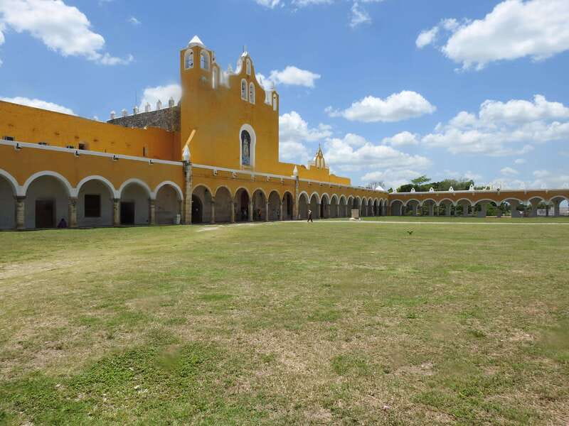 Merida: Chichen Itza Cenote, Food Experience & Izamal - Lunch with Yucatecan flavors