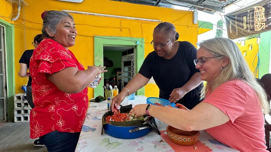 Mérida Cooking Class, taste of Yucatan - A full lunch with beer and traditional drinks