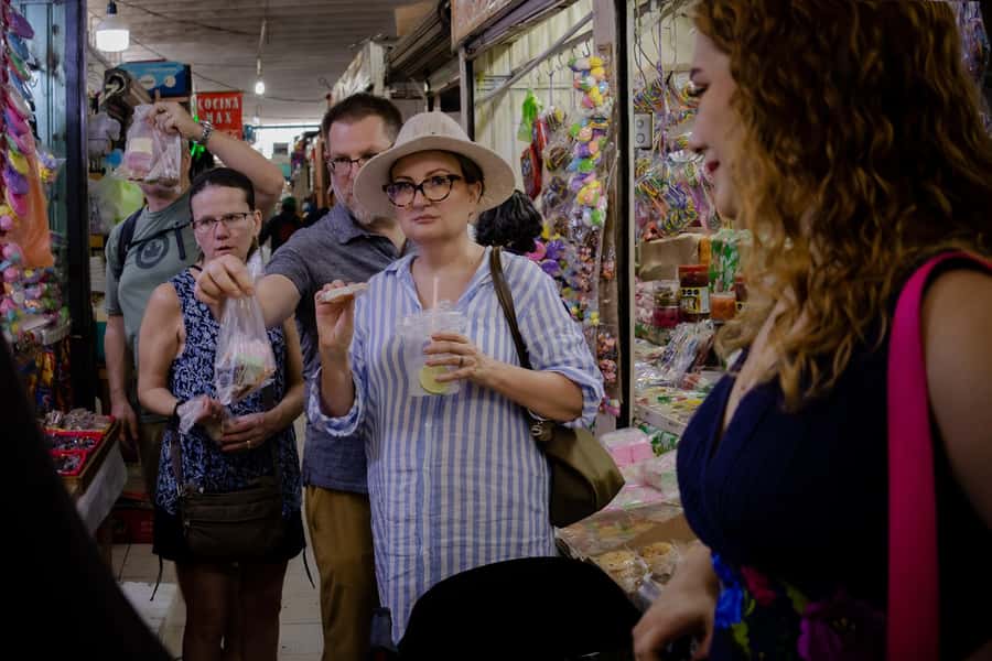 Mérida: Food tour of typical Yucatecan cuisine. - Supporting Mérida’s market community