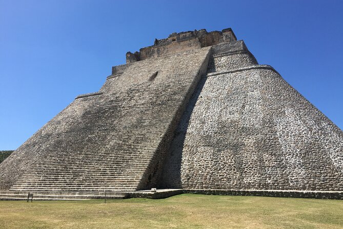 Merida : Guided tour of Uxmal, Kabah and Cenote with Lunch - Lunch brings local flavor, with uneven results