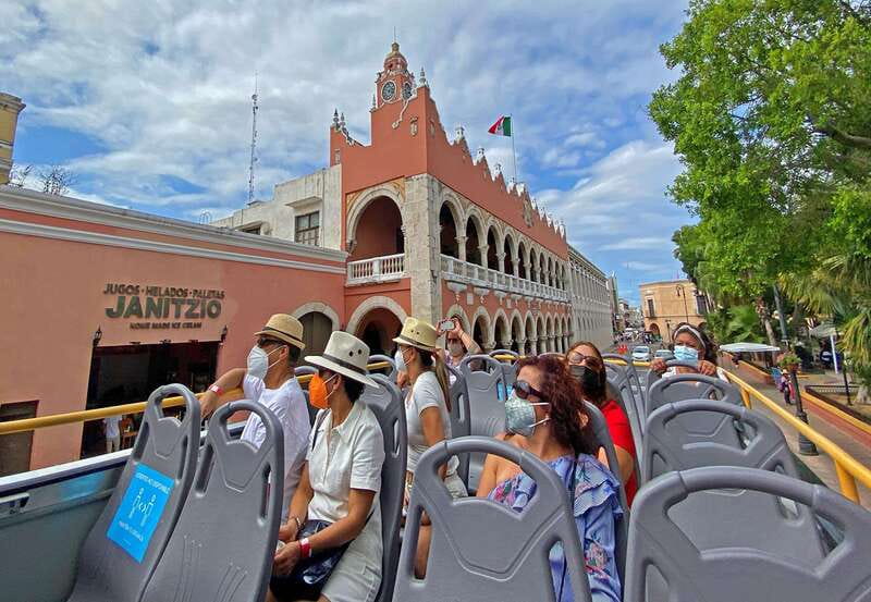 Mérida: Panoramic Sightseeing Tour Bus Ticket with 2 Routes - What the 90-minute ride really feels like