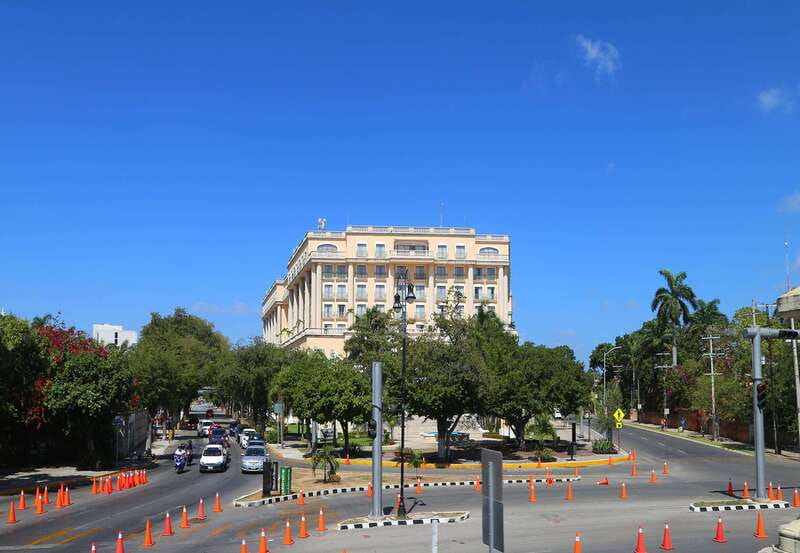 Mérida: Panoramic Sightseeing Tour Bus Ticket with 2 Routes - Spanish narration and what you will learn