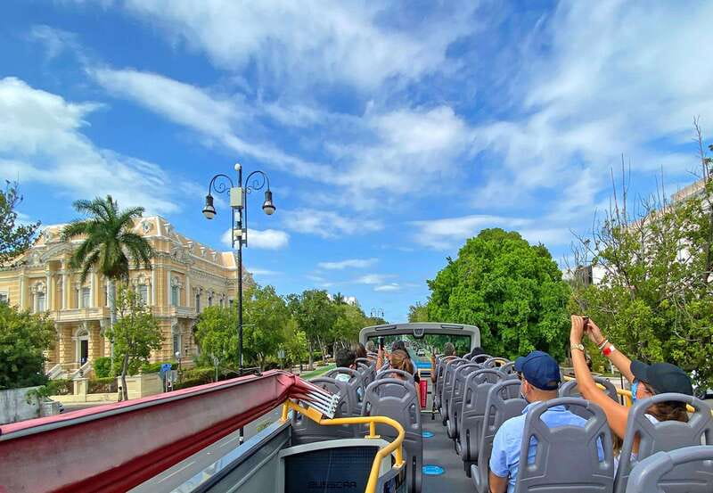Mérida: Panoramic Sightseeing Tour Bus Ticket with 2 Routes - Is the $8 ticket good value?