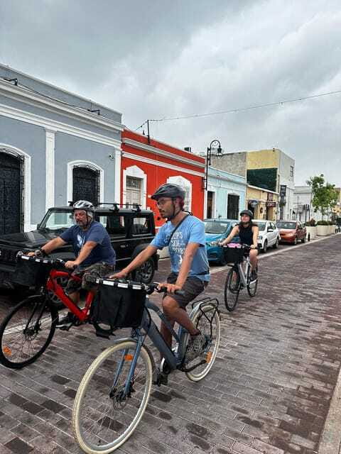 Mérida: The E-bike tour with history and culture - The southern neighborhood and cobblestone return
