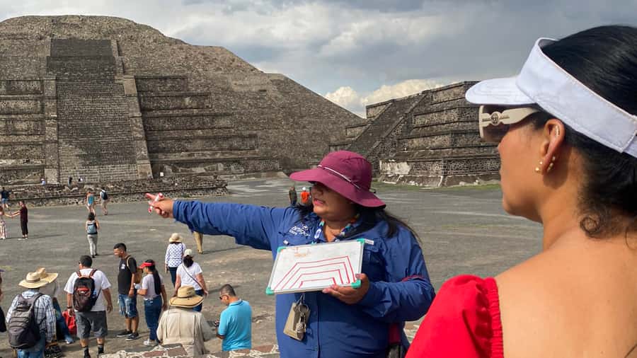 Mexico City: Afternoon Tour to Teotihuacan - Lunch at Tlacaelel costs extra