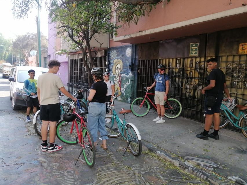 Mexico City: Art Naco, murals & street art bike tour - What the $52 price really covers