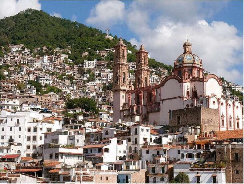 Mexico City: Cacahuamilpa Caves and Taxco Small-Group Tour - Why this pairing works so well