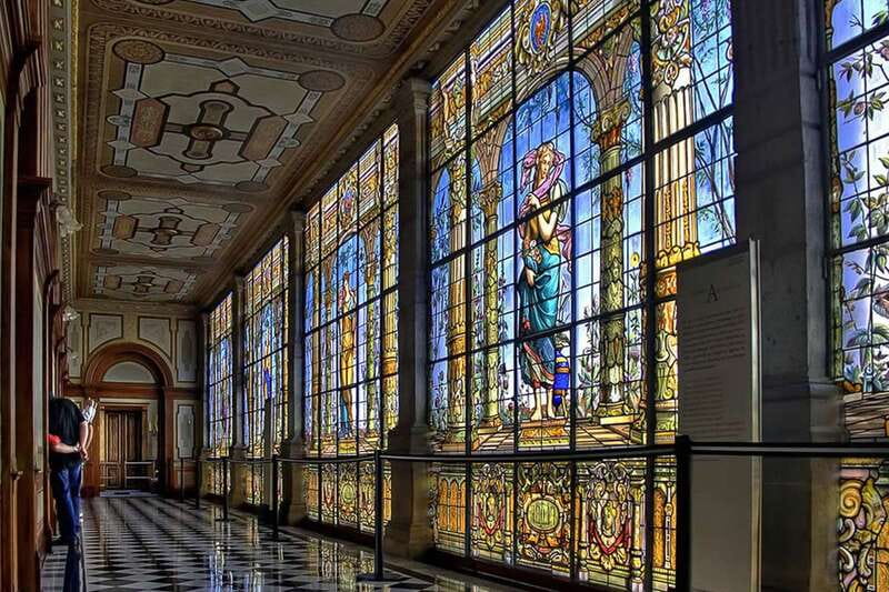Mexico City: Chapultepec Castle and Anthropology Museum Tour - A coffee break near Avenida Grutas