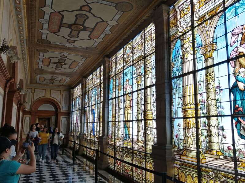 Mexico City: Chapultepec Castle Skip-the-Line Ticket - Reaching the hilltop museum
