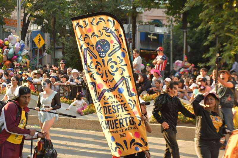 Mexico City: Day of the Dead Guided Tour - Should you book the November 1 tour?