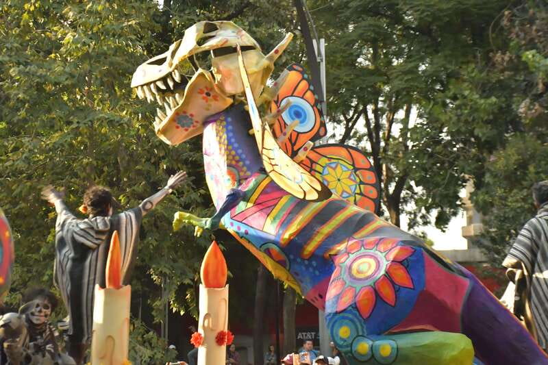 Mexico City: Day of the Dead Guided Tour - Panteón de Dolores and the personal side of the holiday