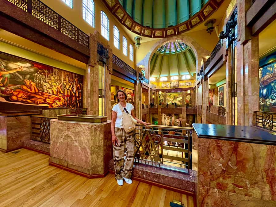 Mexico City: Diego Rivera's Murals Guided Walking Tour - What the walk feels like in practice