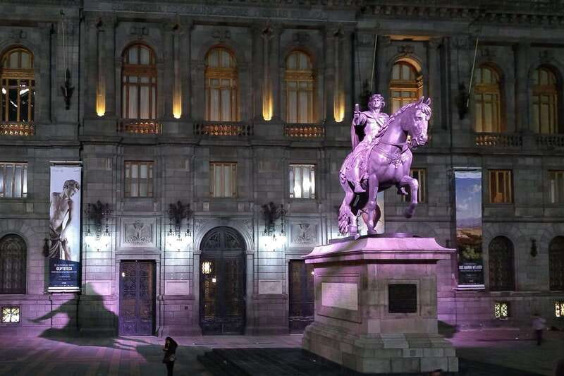 Mexico City: Double Decker Bus Night Tour - Palace of Fine Arts under the lights