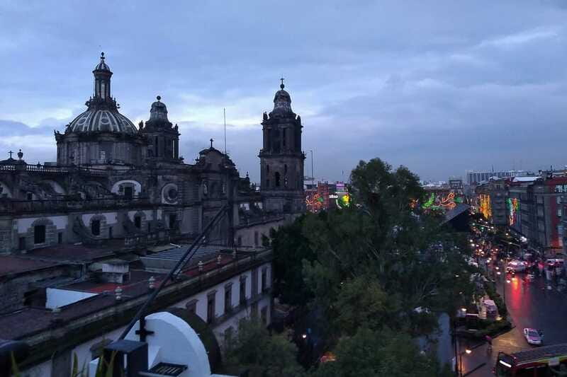 Mexico City: Double Decker Bus Night Tour - The audio guide and language problem