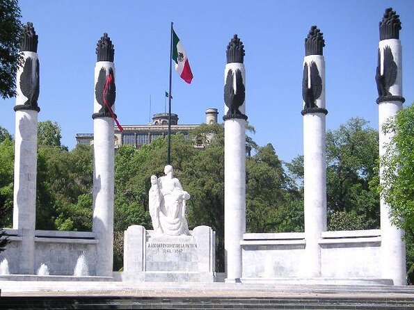 Mexico City E-Bike Tour with a taco and churros stop - Why an e-bike is a smart way to meet Mexico City