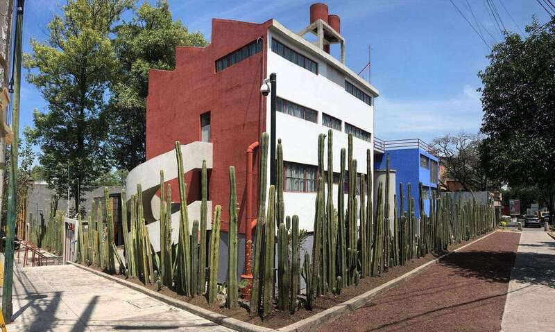 Mexico City: Frida Kahlo-Diego Rivera Studio House Tour - Entering The Diego Rivera and Frida Kahlo House Studio Museum